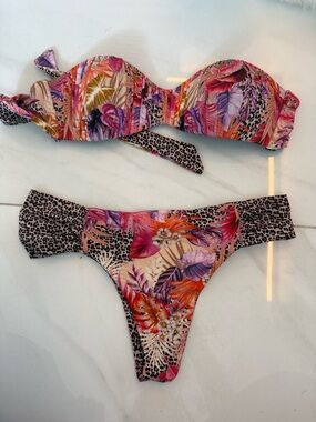 Calzedonia strapless bikini with foral and cheetah design